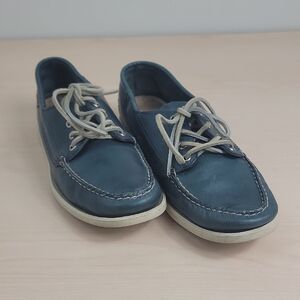Sebago Navy Boat Shoes with Cream Laces